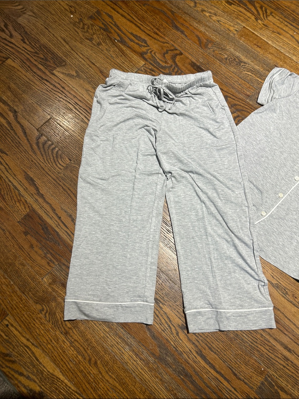 Auden Light Gray Short-Sleeve Pajama Set with Piping - Picture 2 of 8